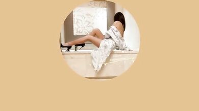 小别胜新婚，从机场回来就迫不及待了